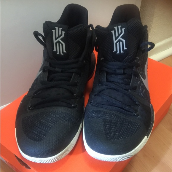 Men’s Kyrie Irving’s. - Picture 2 of 5